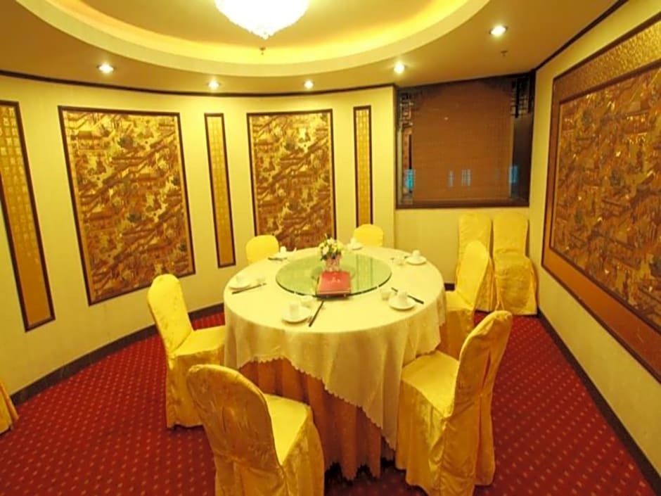 Fortune Hotel