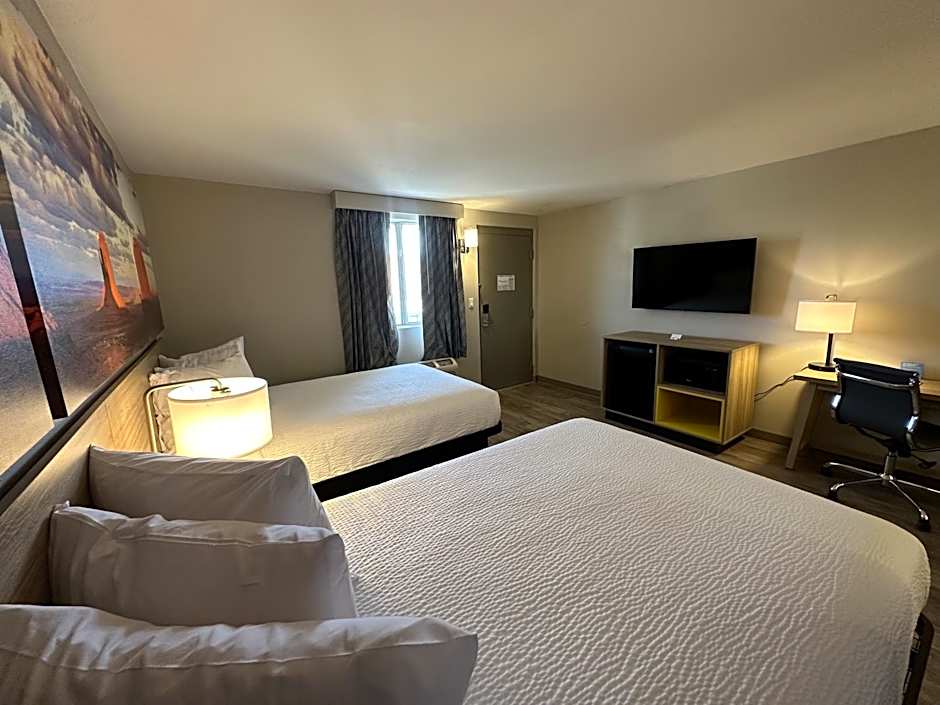 Days Inn by Wyndham Farmington NM
