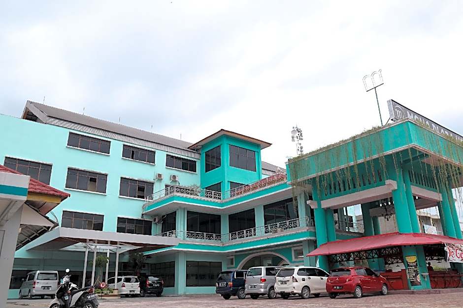 OYO 742 Mona Plaza Hotel