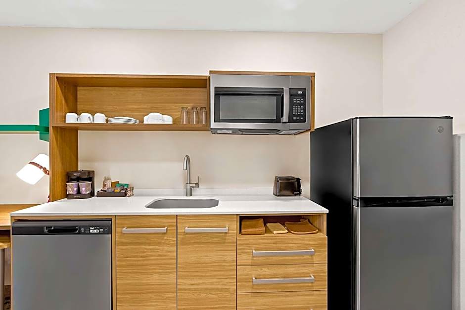 Home2 Suites by Hilton Hendersonville