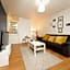 London Oasis Flat with High-Speed Broadband and Free Parking