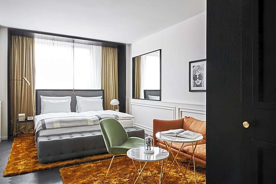 Roomers Munich, Autograph Collection by Marriott