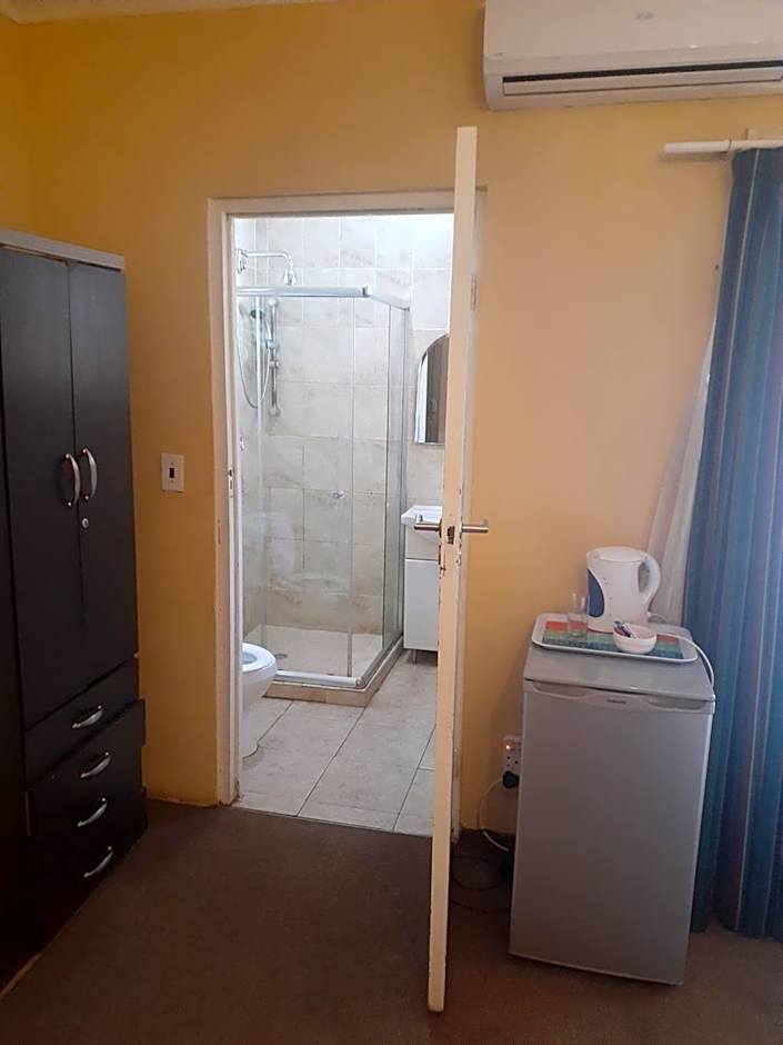 Hazelonz Bed &Breakfast