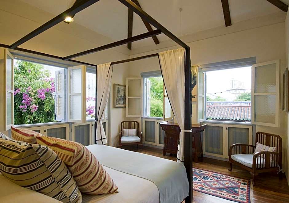 23 Love Lane Hotel