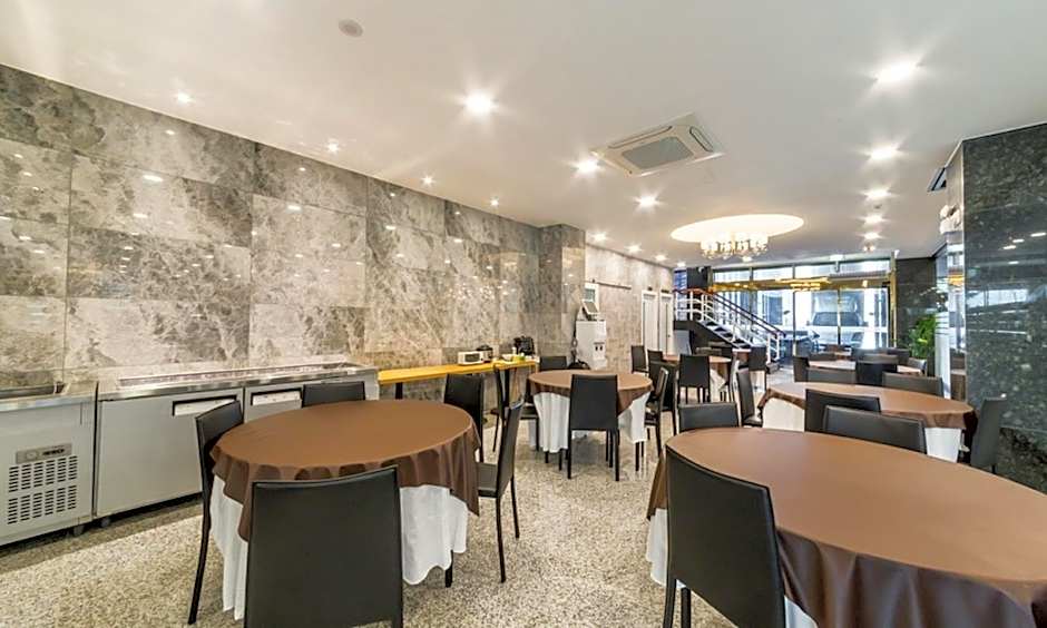 Gimpo Pentastar Hotel