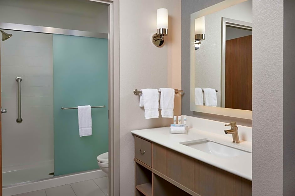 Homewood Suites by Hilton Cincinnati-Midtown, OH