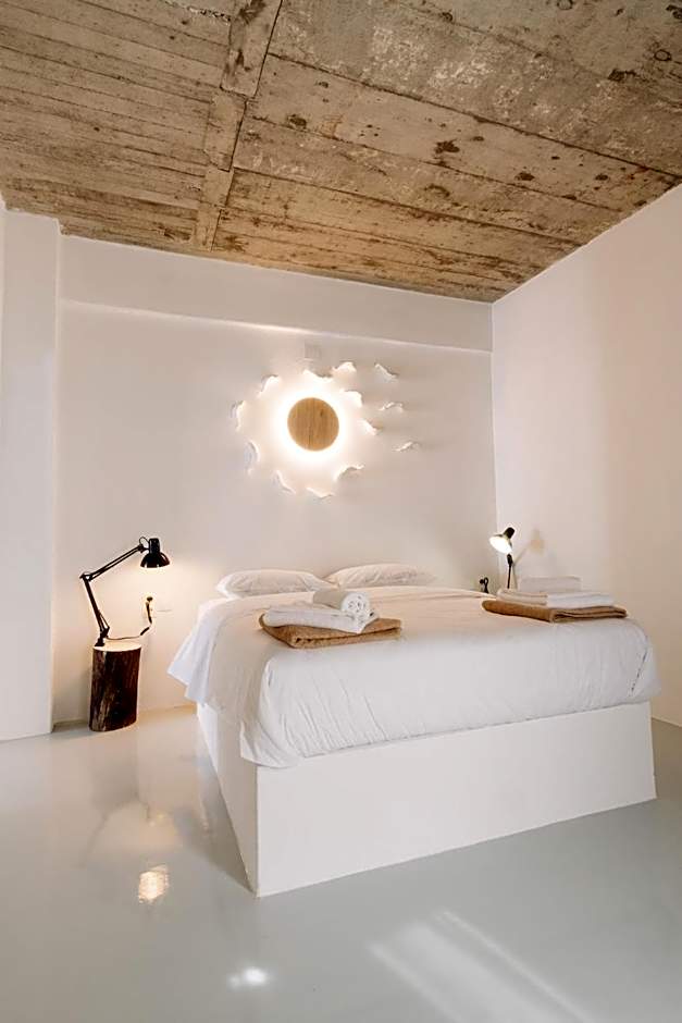 Mesanto Luxury Suites