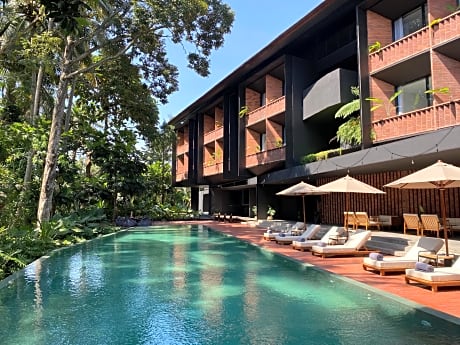Titik Dua Ubud
