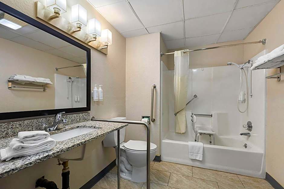 Days Inn by Wyndham Madisonville