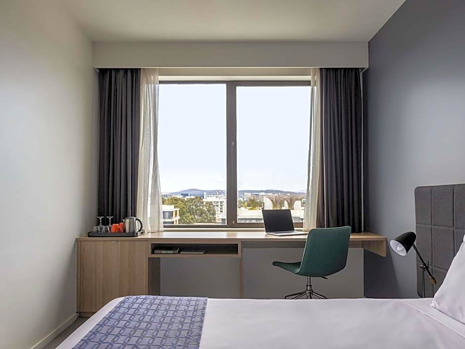 Mantra MacArthur Hotel