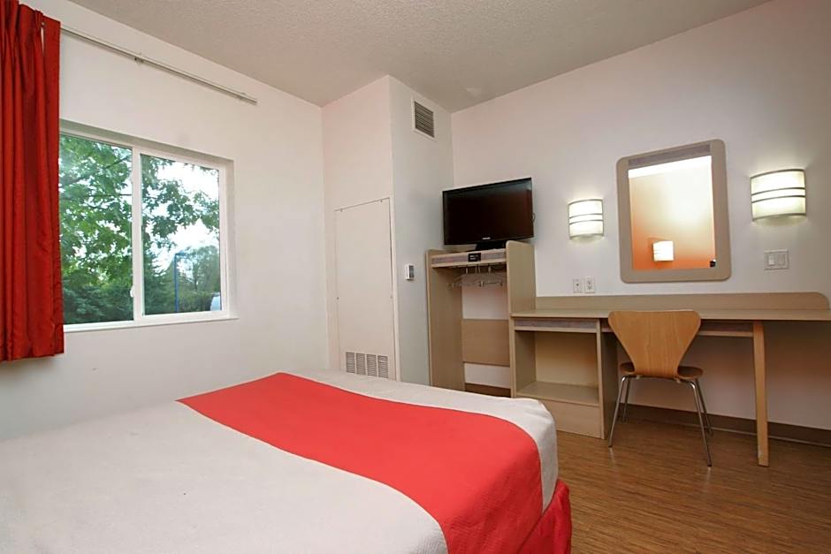 Motel 6-Colchester, VT - Burlington