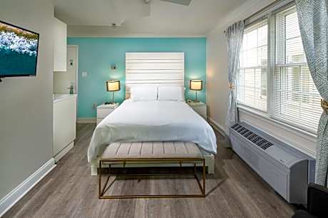 Queen Room - Pet Friendly