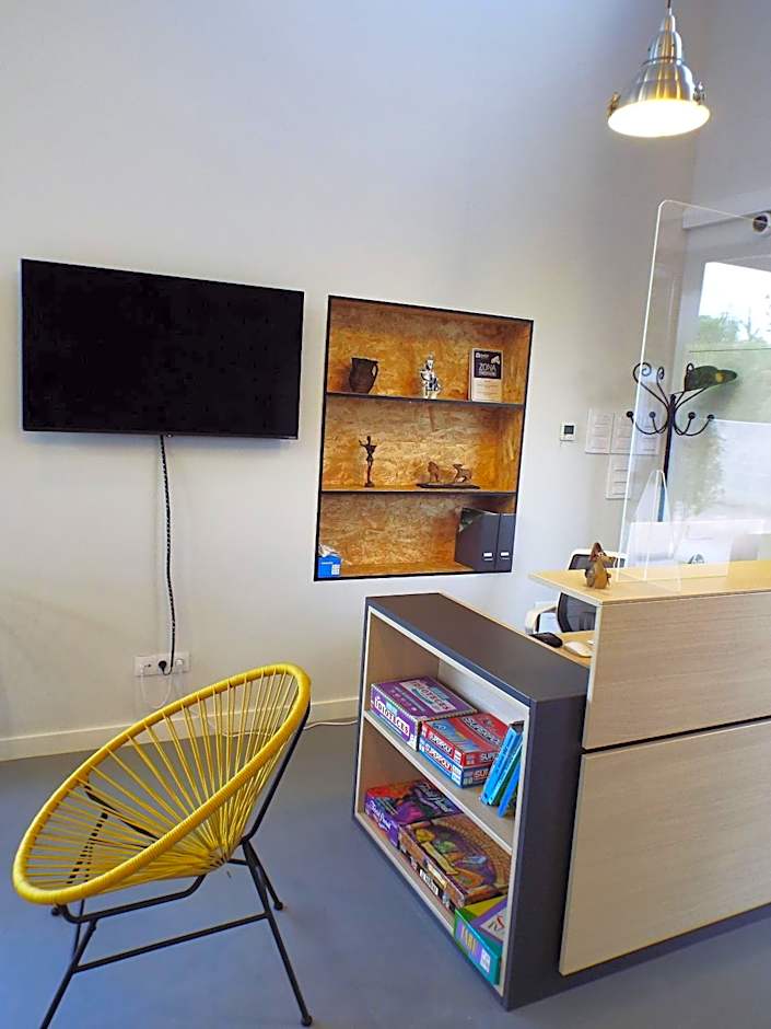 Albergue Santiago 15 Monforte