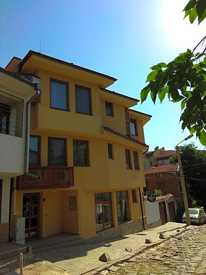 Roots Hotel and Wine Bar