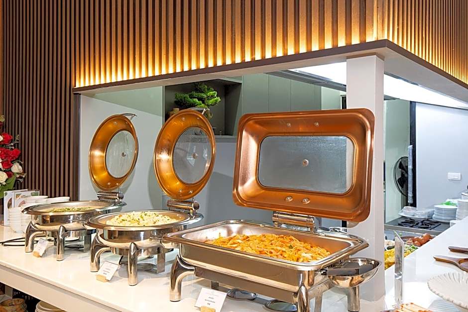 Crystal Srivaree Suvarnabhumi Hotel