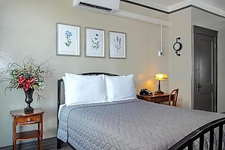 Gardner Hotel & Hostel