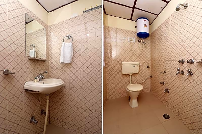 OYO 24525 Hotel Country Lodge