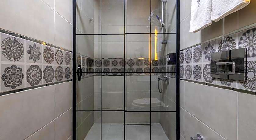 The Great Airport Hotel