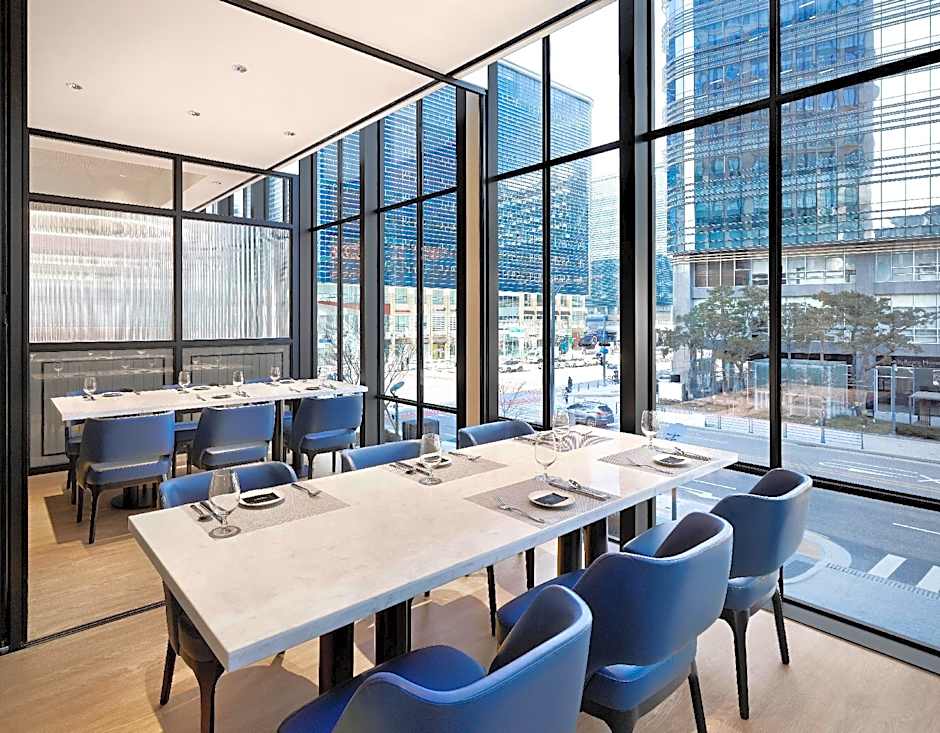 GRAVITY JOSUN Seoul Pangyo, Autograph Collection