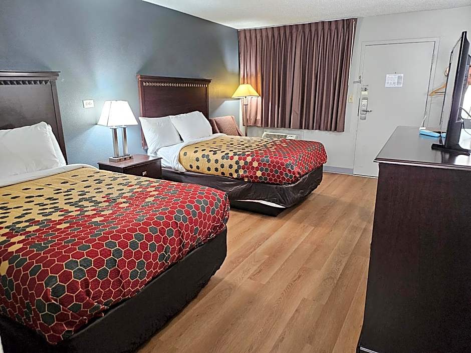 Econo Lodge Biltmore