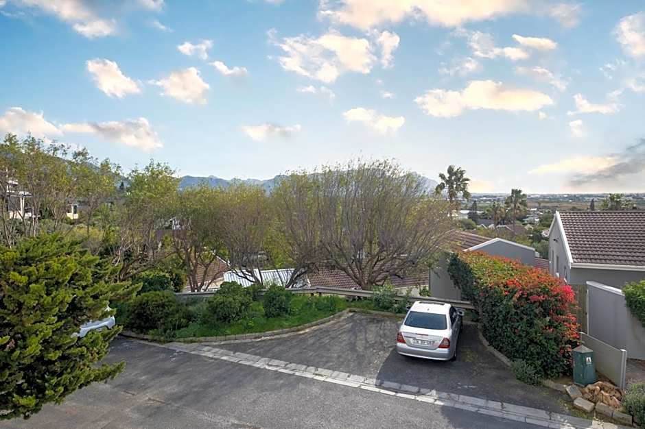 Lakeside Ocean Breeze