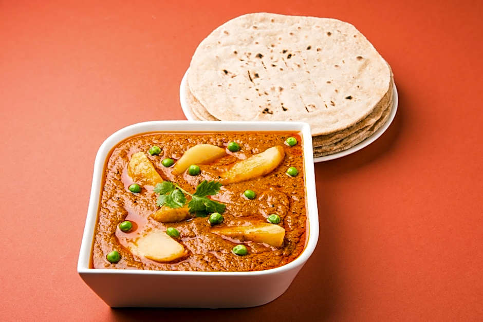 Townhouse Sector 49 Near Logix city centre