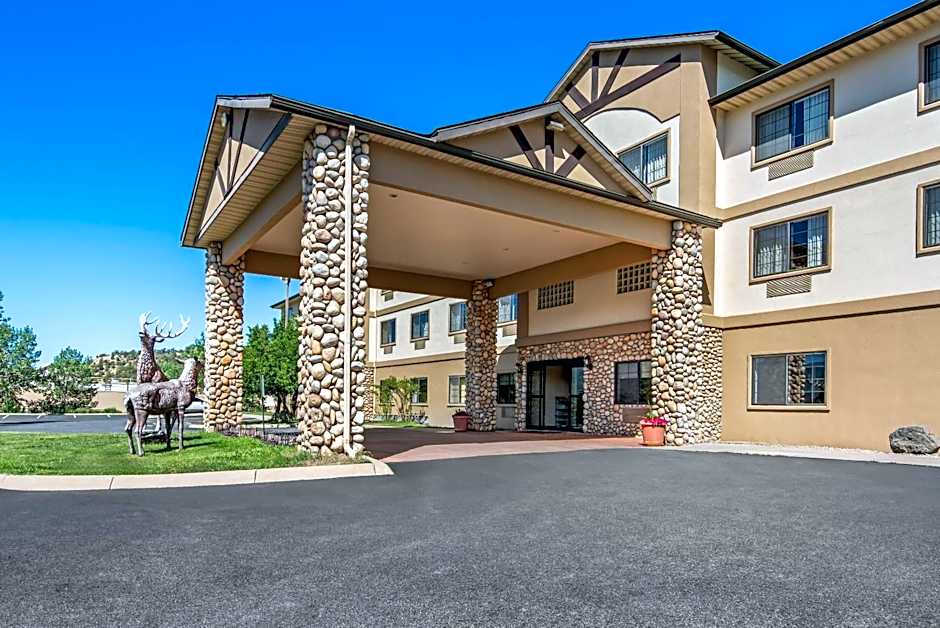 Quality Inn & Suites Vail Valley
