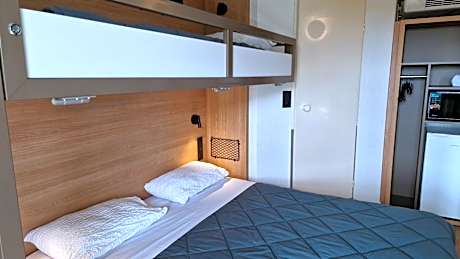 Triple Room - 1 Double Bed 1 Bunk Bed