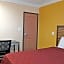 Holly Crest Hotel - Los Angeles, LAX Airport