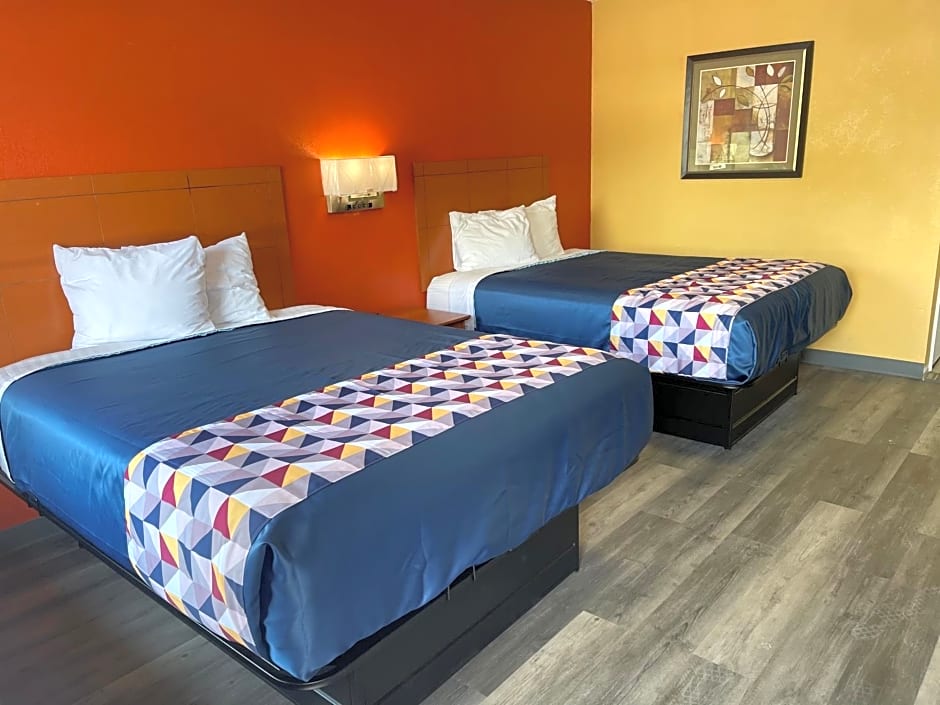 Economy Inn Hot Springs