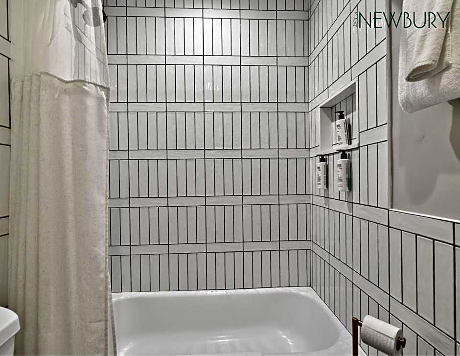 304 Newbury Street by Thatch