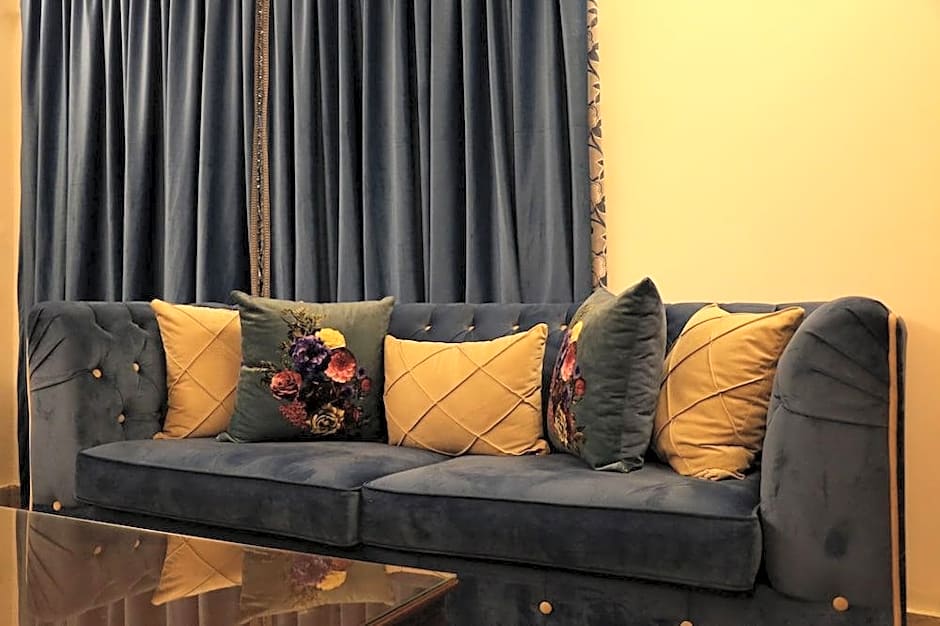 Grand Suites Hotel