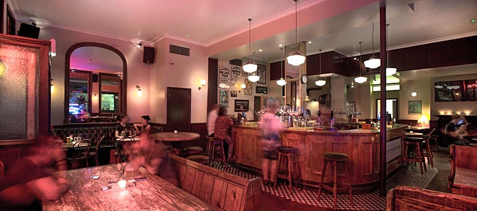 Camden Enterprise Hotel