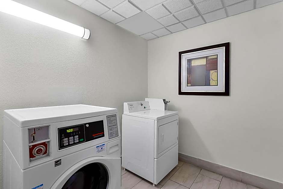 Quality Inn & Suites Niles