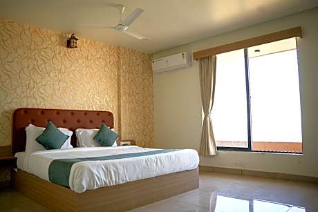 The Sky Comfort Beach Hotel, Dwarka