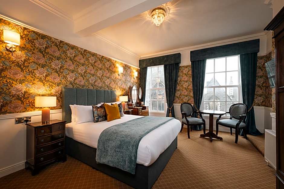 Castle Hotel