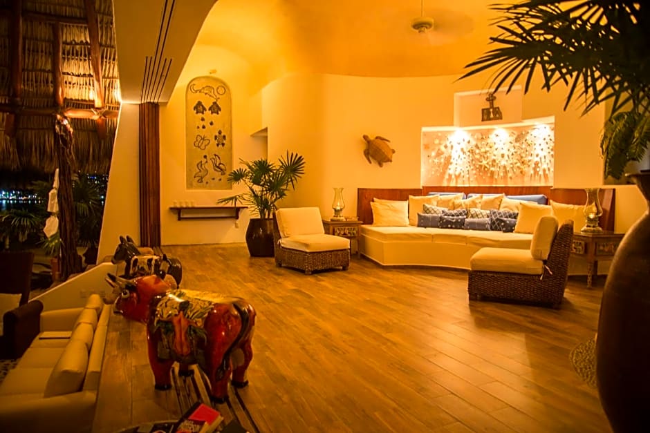 Villa El Murmullo by La Casa Que Canta