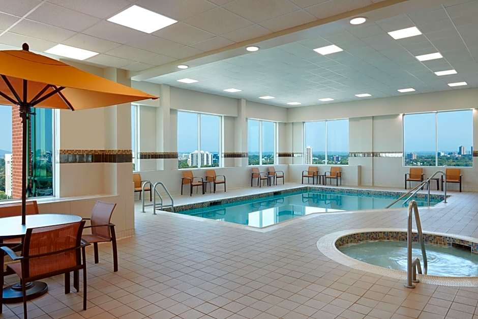 Courtyard by Marriott Ottawa East