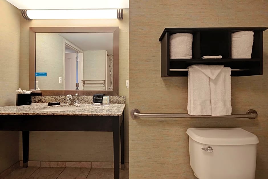 Hampton Inn & Suites Pensacola/Gulf Breeze