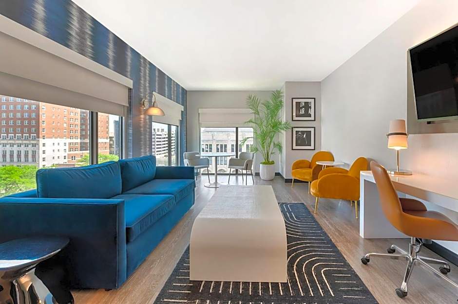 Cambria Hotel Detroit Downtown