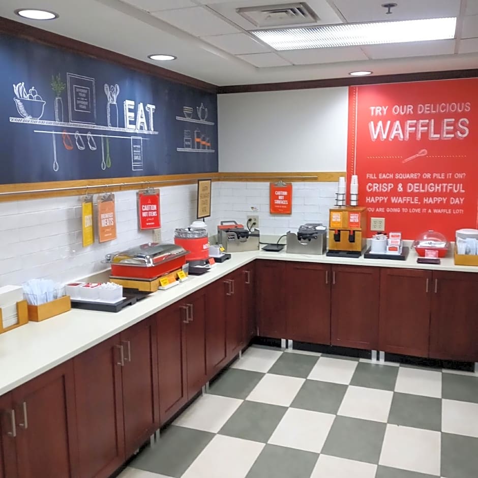 Hampton Inn & Suites Kokomo