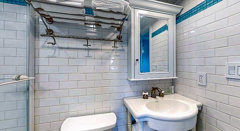 Marigot Beach Suites