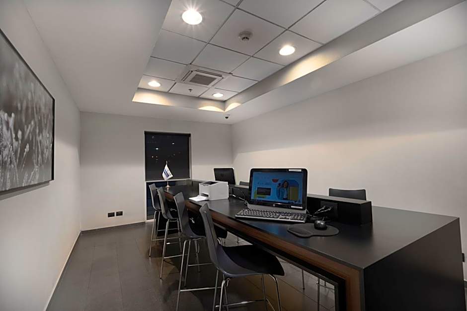 City Express by Marriott Santiago Aeropuerto Chile