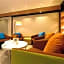 IU Hotel Guangzhou Sports Center Lin He West Metro Branch