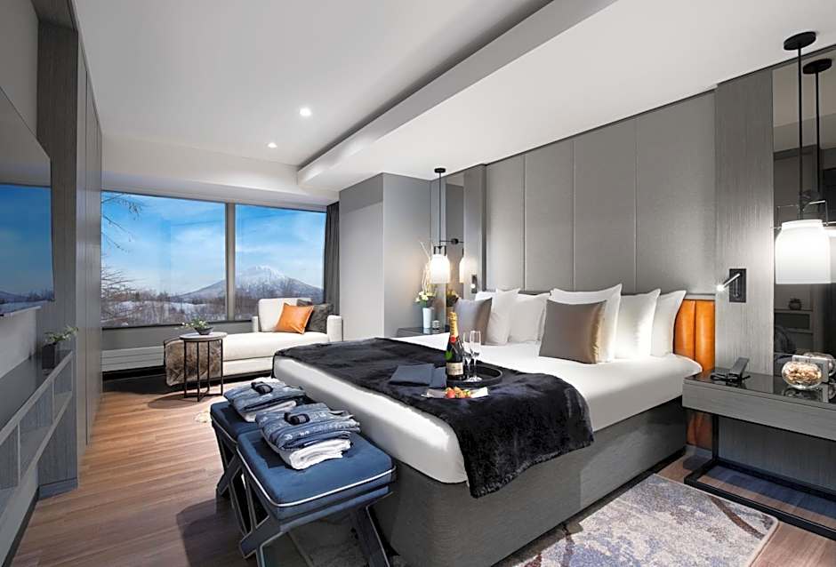 Hinode Hills Niseko Village