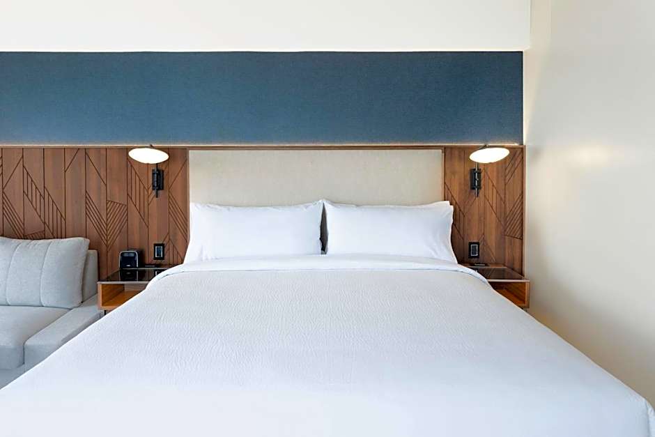 Courtyard by Marriott Puebla Las Animas