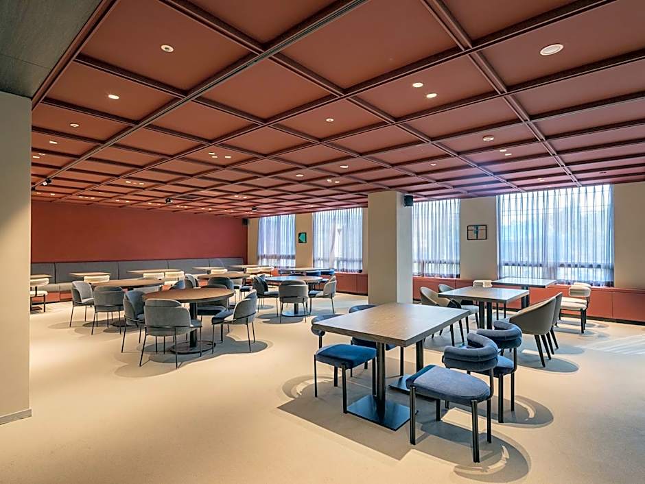 L7 CHUNGJANG by LOTTE HOTELS, formerly Ramada Plaza by Wyndham Chungjang