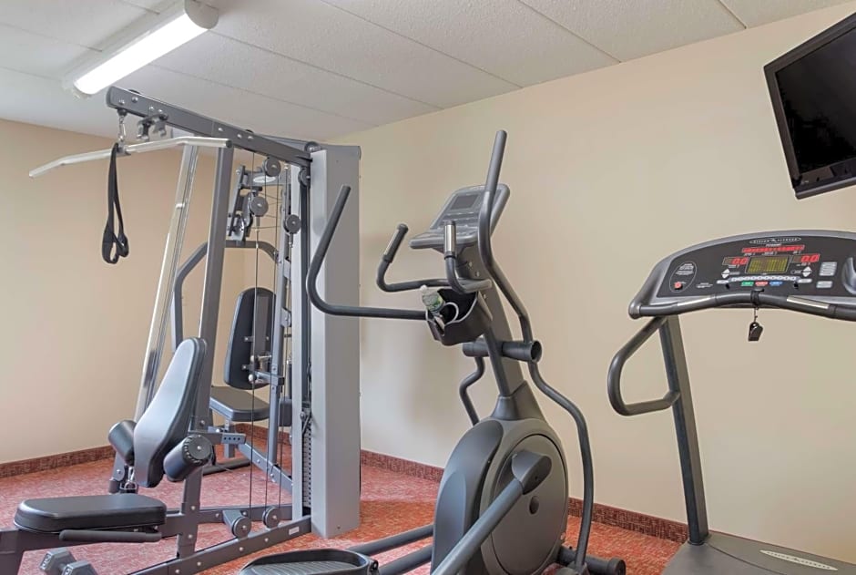 All Seasons Inn & Suites