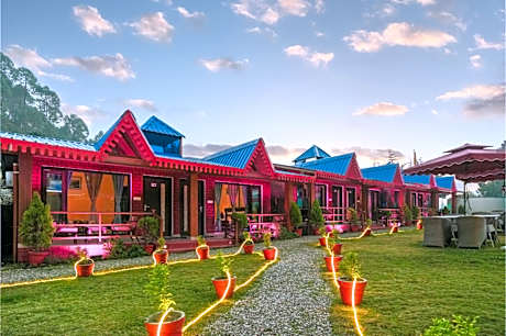 Solglow Resort - Kainchi Dham