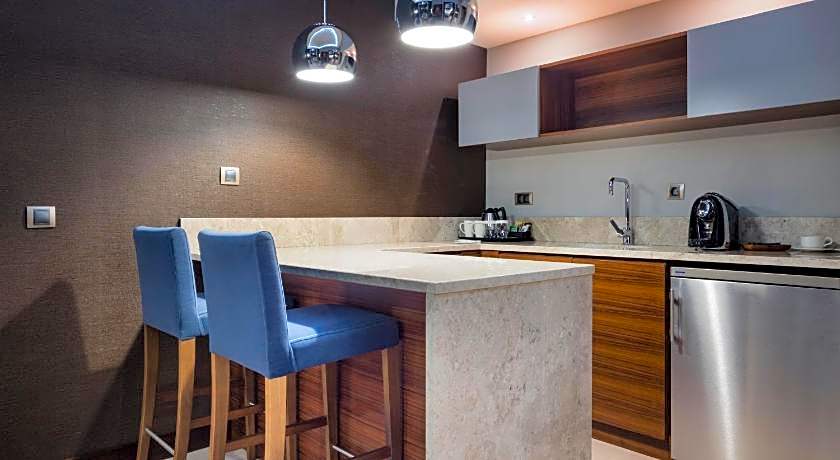 Hilton Garden Inn Izmir Bayrakli